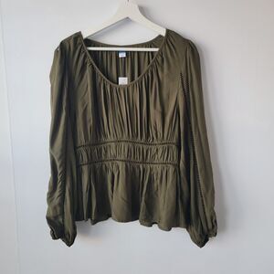 old navy Top womens size L Ladder-Lace Scoop Neck Long-Sleeve Lace-Trim green